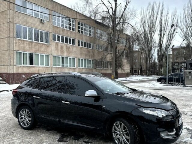 Черный Рено Меган, объемом двигателя 1.5 л и пробегом 234 тыс. км за 8999 $, фото 16 на Automoto.ua