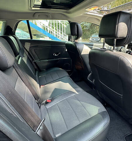 Черный Рено Меган, объемом двигателя 1.5 л и пробегом 210 тыс. км за 9400 $, фото 30 на Automoto.ua