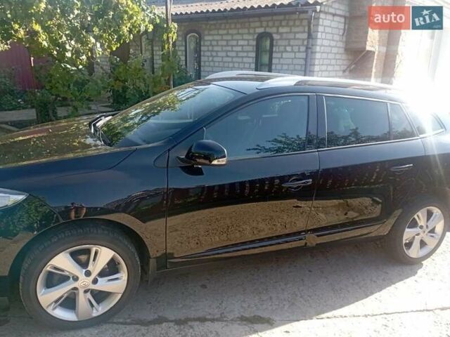 Черный Рено Меган, объемом двигателя 1.4 л и пробегом 228 тыс. км за 8100 $, фото 2 на Automoto.ua