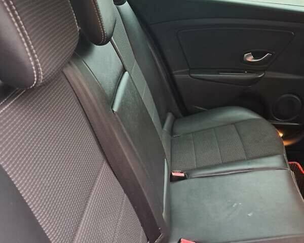 Чорний Рено Меган, об'ємом двигуна 1.46 л та пробігом 251 тис. км за 8300 $, фото 7 на Automoto.ua