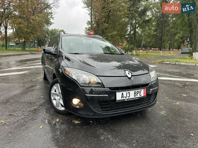 Чорний Рено Меган, об'ємом двигуна 1.6 л та пробігом 190 тис. км за 7450 $, фото 44 на Automoto.ua