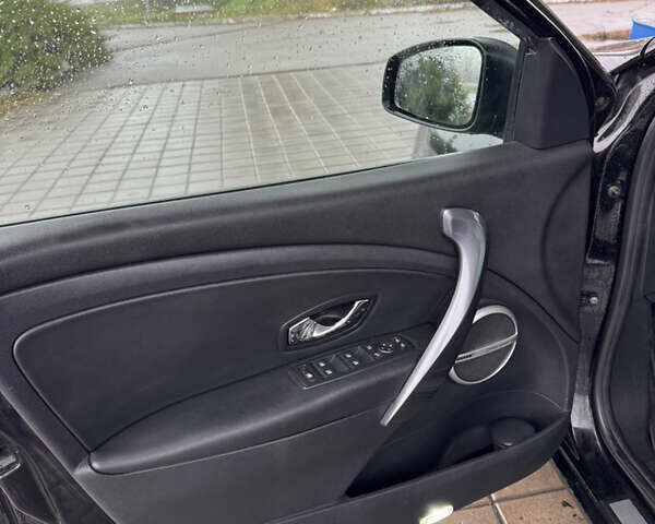 Черный Рено Меган, объемом двигателя 1.5 л и пробегом 216 тыс. км за 9100 $, фото 42 на Automoto.ua