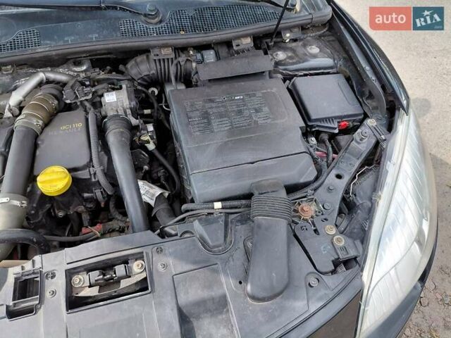 Рено Меган 2012 в Чернигове на Automoto.ua Черный Рено Меган, объемом двигателя 1.5 л и пробегом 260 тыс. км за 9600 $, фото 9 на Automoto.ua