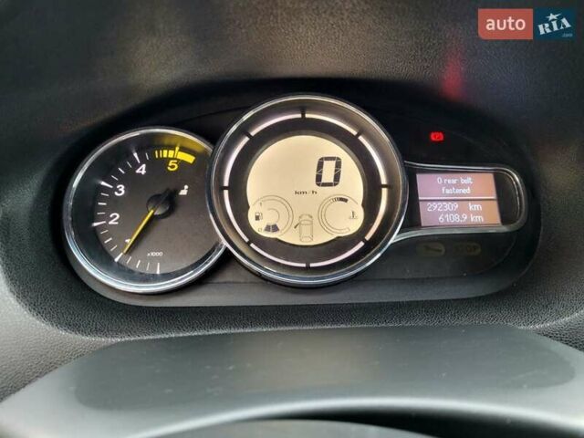Чорний Рено Меган, об'ємом двигуна 1.5 л та пробігом 290 тис. км за 7700 $, фото 11 на Automoto.ua