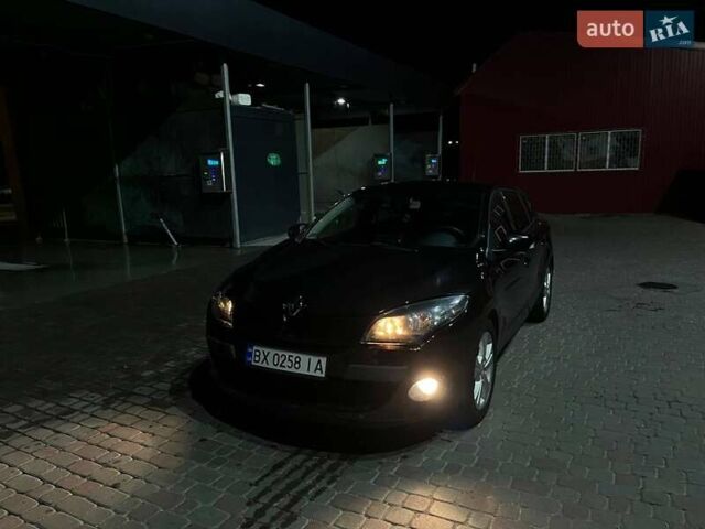Рено Меган 2012 у Хмельницькому на Automoto.ua Чорний Рено Меган, об'ємом двигуна 1.46 л та пробігом 378 тис. км за 6400 $, фото 14 на Automoto.ua