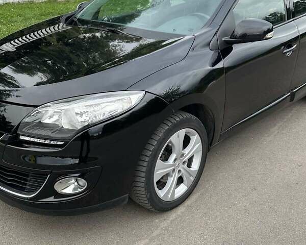 Черный Рено Меган, объемом двигателя 1.46 л и пробегом 258 тыс. км за 7000 $, фото 3 на Automoto.ua