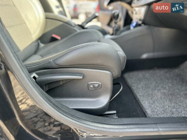 Черный Рено Меган, объемом двигателя 1.4 л и пробегом 148 тыс. км за 7299 $, фото 33 на Automoto.ua