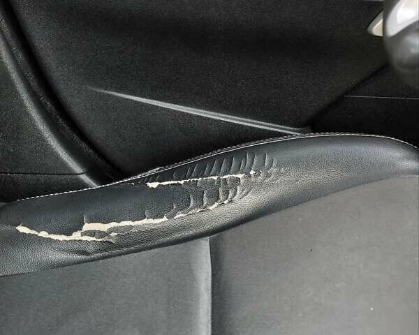 Черный Рено Меган, объемом двигателя 1.4 л и пробегом 187 тыс. км за 7100 $, фото 45 на Automoto.ua