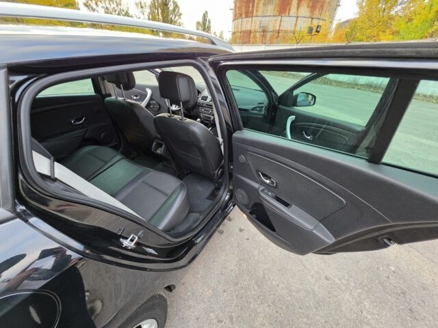 Чорний Рено Меган, об'ємом двигуна 1.5 л та пробігом 238 тис. км за 8900 $, фото 17 на Automoto.ua