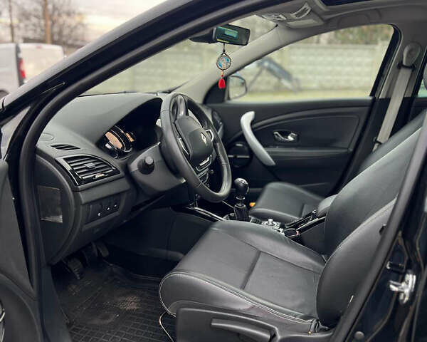 Черный Рено Меган, объемом двигателя 1.46 л и пробегом 216 тыс. км за 8500 $, фото 19 на Automoto.ua