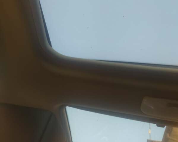 Черный Рено Меган, объемом двигателя 1.5 л и пробегом 188 тыс. км за 8400 $, фото 47 на Automoto.ua