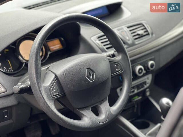 Черный Рено Меган, объемом двигателя 1.46 л и пробегом 221 тыс. км за 8100 $, фото 25 на Automoto.ua