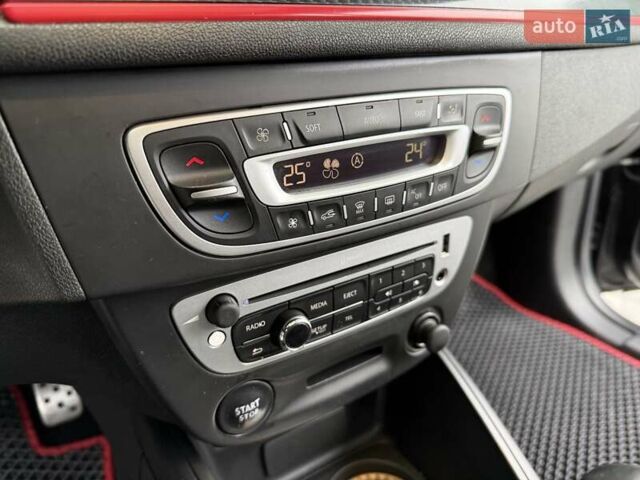 Черный Рено Меган, объемом двигателя 1.5 л и пробегом 290 тыс. км за 8700 $, фото 14 на Automoto.ua