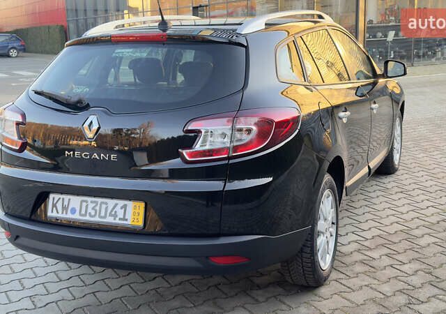 Черный Рено Меган, объемом двигателя 1.6 л и пробегом 199 тыс. км за 7900 $, фото 24 на Automoto.ua
