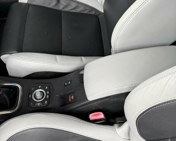 Черный Рено Меган, объемом двигателя 1.5 л и пробегом 216 тыс. км за 9100 $, фото 31 на Automoto.ua