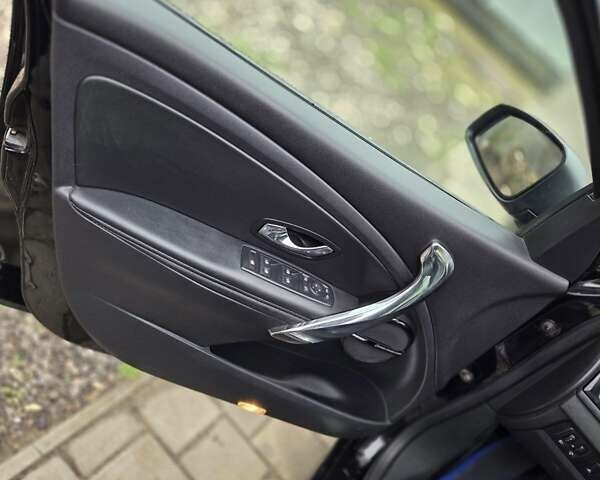 Черный Рено Меган, объемом двигателя 1.5 л и пробегом 197 тыс. км за 8000 $, фото 4 на Automoto.ua