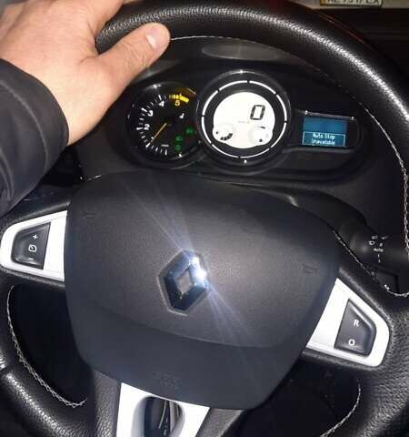 Рено Меган 2012 у Дніпро (Дніпропетровську) на Automoto.ua Чорний Рено Меган, об'ємом двигуна 1.46 л та пробігом 305 тис. км за 7900 $, фото 3 на Automoto.ua