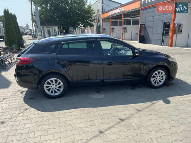 Рено Меган 2012 у Барышевке на Automoto.ua Чорний Рено Меган, об'ємом двигуна 1.5 л та пробігом 240 тис. км за 7800 $, фото 4 на Automoto.ua