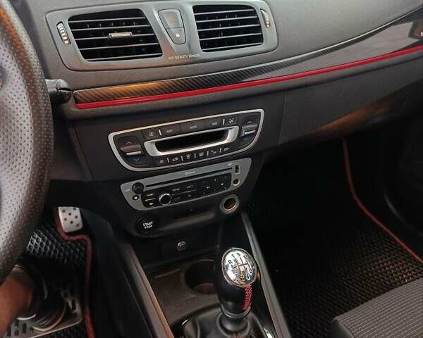 Рено Меган 2012 в Коростене на Automoto.ua Черный Рено Меган, объемом двигателя 1.5 л и пробегом 245 тыс. км за 8700 $, фото 17 на Automoto.ua