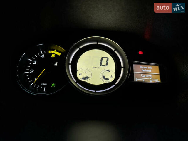 Черный Рено Меган, объемом двигателя 1.5 л и пробегом 214 тыс. км за 7600 $, фото 39 на Automoto.ua