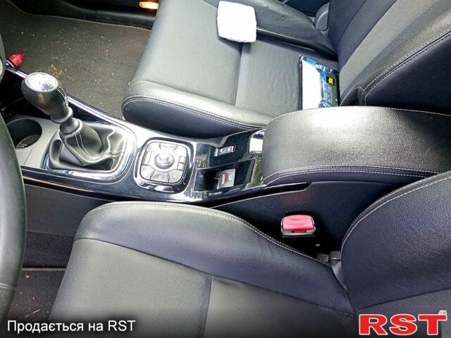 Черный Рено Меган, объемом двигателя 1.5 л и пробегом 345 тыс. км за 8500 $, фото 4 на Automoto.ua