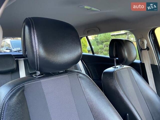 Черный Рено Меган, объемом двигателя 1.46 л и пробегом 225 тыс. км за 8950 $, фото 92 на Automoto.ua