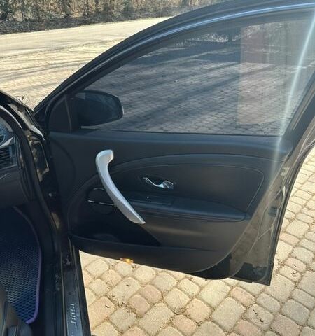 Черный Рено Меган, объемом двигателя 1.5 л и пробегом 213 тыс. км за 7700 $, фото 24 на Automoto.ua