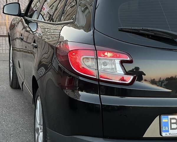 Рено Меган 2012 в Николаеве на Automoto.ua Черный Рено Меган, объемом двигателя 1.5 л и пробегом 275 тыс. км за 7700 $, фото 14 на Automoto.ua