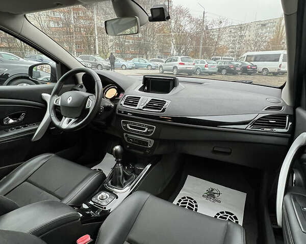 Черный Рено Меган, объемом двигателя 1.46 л и пробегом 239 тыс. км за 8500 $, фото 20 на Automoto.ua