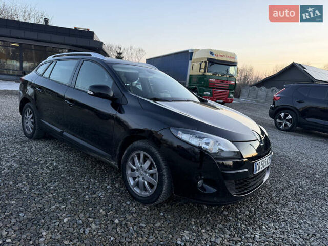 Черный Рено Меган, объемом двигателя 1.46 л и пробегом 200 тыс. км за 7400 $, фото 21 на Automoto.ua