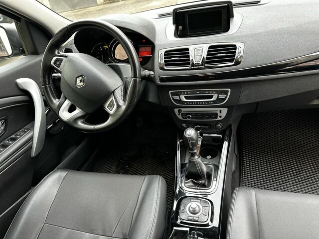 Чорний Рено Меган, об'ємом двигуна 1.5 л та пробігом 180 тис. км за 7800 $, фото 11 на Automoto.ua