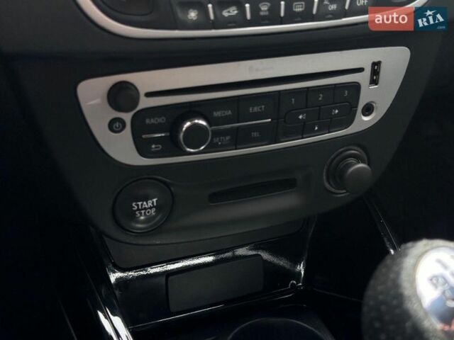 Черный Рено Меган, объемом двигателя 1.5 л и пробегом 269 тыс. км за 8490 $, фото 22 на Automoto.ua