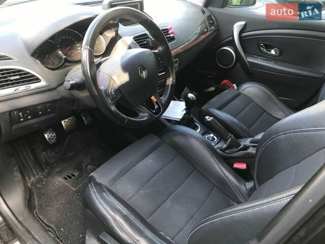 Черный Рено Меган, объемом двигателя 1.46 л и пробегом 350 тыс. км за 7200 $, фото 21 на Automoto.ua