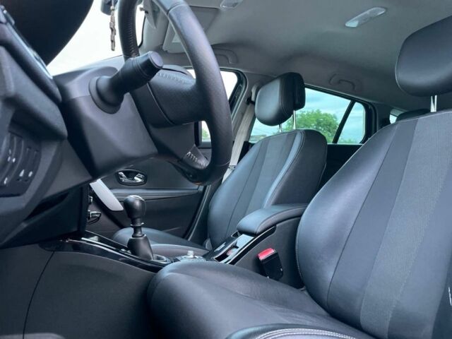 Чорний Рено Меган, об'ємом двигуна 1.5 л та пробігом 201 тис. км за 7000 $, фото 14 на Automoto.ua