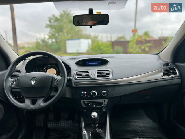 Черный Рено Меган, объемом двигателя 1.46 л и пробегом 221 тыс. км за 8100 $, фото 33 на Automoto.ua