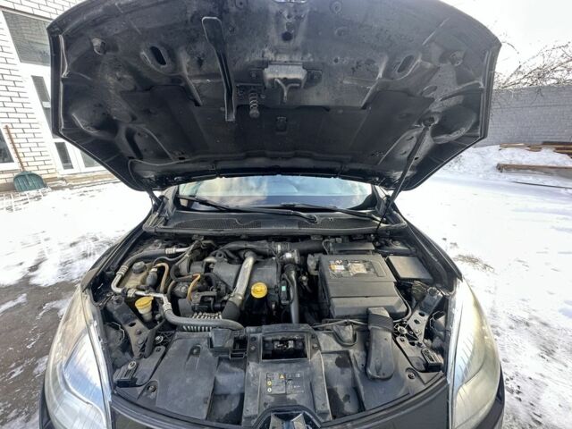 Чорний Рено Меган, об'ємом двигуна 1.5 л та пробігом 223 тис. км за 7800 $, фото 8 на Automoto.ua