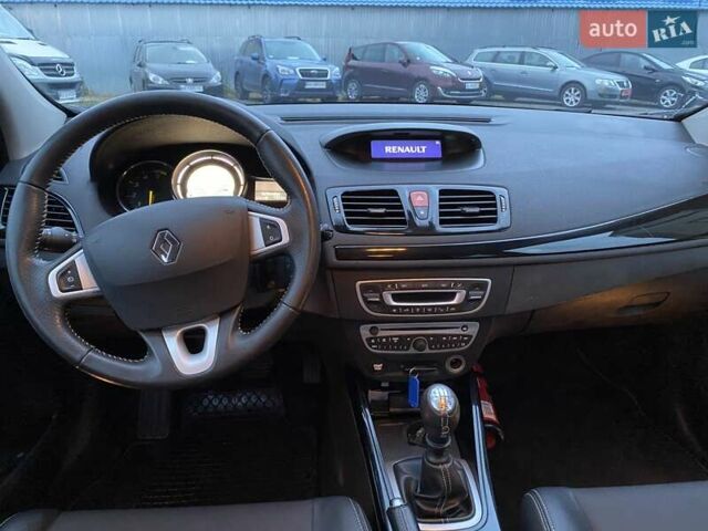 Черный Рено Меган, объемом двигателя 1.46 л и пробегом 209 тыс. км за 8499 $, фото 16 на Automoto.ua