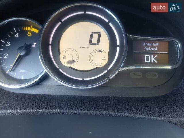 Чорний Рено Меган, об'ємом двигуна 1.5 л та пробігом 176 тис. км за 8500 $, фото 37 на Automoto.ua