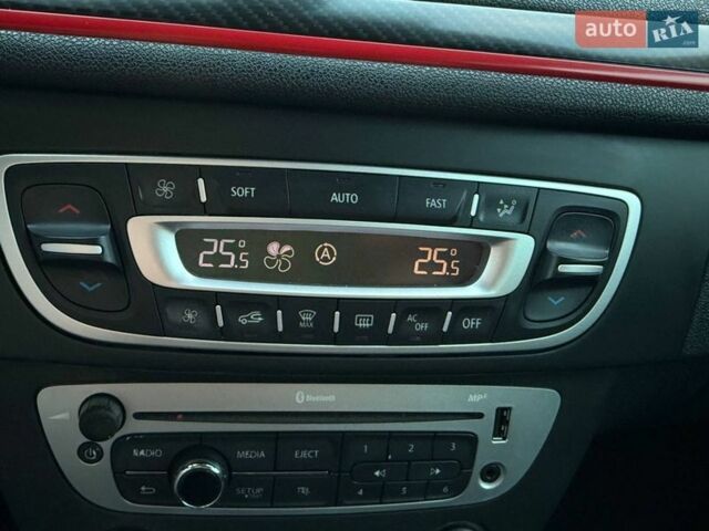 Чорний Рено Меган, об'ємом двигуна 1.5 л та пробігом 228 тис. км за 8650 $, фото 37 на Automoto.ua