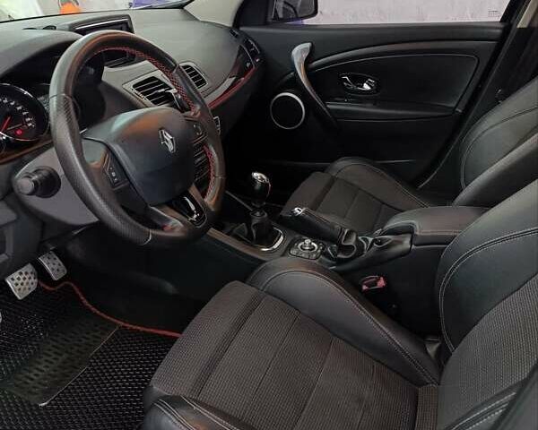 Рено Меган 2012 в Коростене на Automoto.ua Черный Рено Меган, объемом двигателя 1.5 л и пробегом 245 тыс. км за 8700 $, фото 14 на Automoto.ua