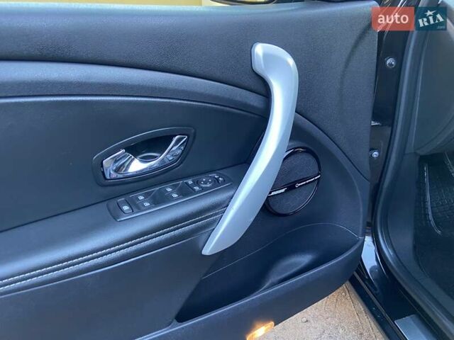 Черный Рено Меган, объемом двигателя 1.46 л и пробегом 225 тыс. км за 8950 $, фото 35 на Automoto.ua