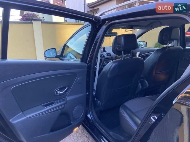 Черный Рено Меган, объемом двигателя 1.46 л и пробегом 225 тыс. км за 8950 $, фото 62 на Automoto.ua