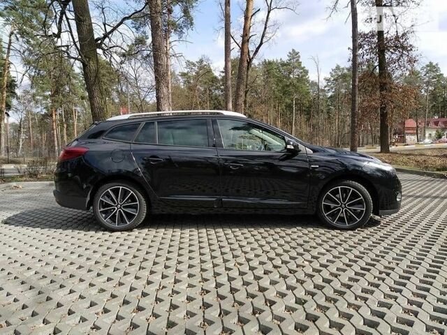 Черный Рено Меган, объемом двигателя 0 л и пробегом 299 тыс. км за 8790 $, фото 4 на Automoto.ua