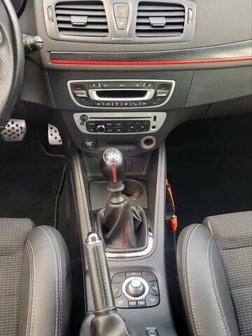 Черный Рено Меган, объемом двигателя 1.46 л и пробегом 243 тыс. км за 8900 $, фото 9 на Automoto.ua