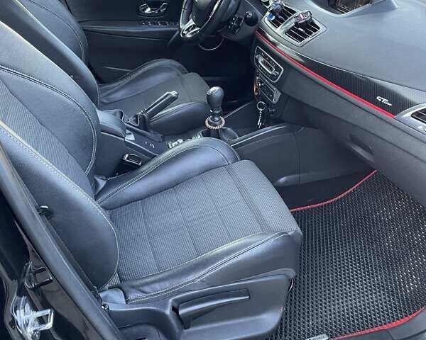 Чорний Рено Меган, об'ємом двигуна 1.46 л та пробігом 230 тис. км за 7750 $, фото 35 на Automoto.ua