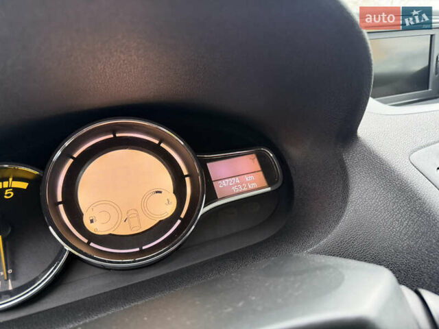 Черный Рено Меган, объемом двигателя 1.5 л и пробегом 247 тыс. км за 6900 $, фото 9 на Automoto.ua