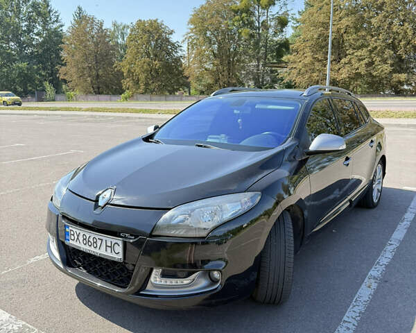 Рено Меган 2012 у Шепетовке на Automoto.ua Чорний Рено Меган, об'ємом двигуна 1.46 л та пробігом 305 тис. км за 8100 $, фото 1 на Automoto.ua