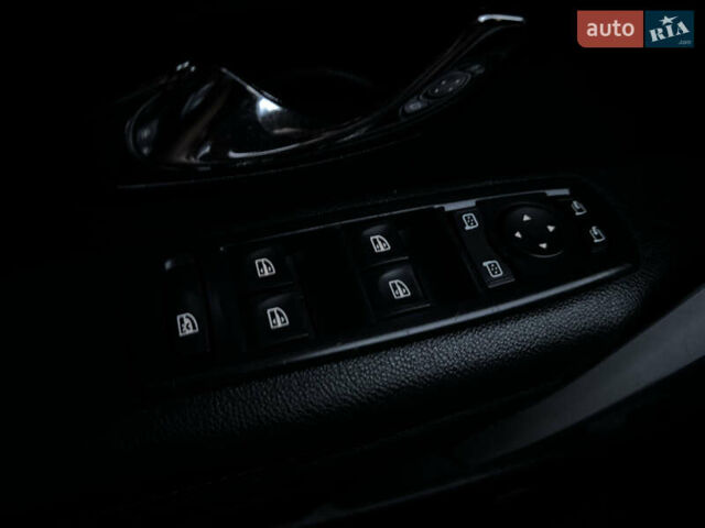 Черный Рено Меган, объемом двигателя 1.5 л и пробегом 214 тыс. км за 7600 $, фото 52 на Automoto.ua