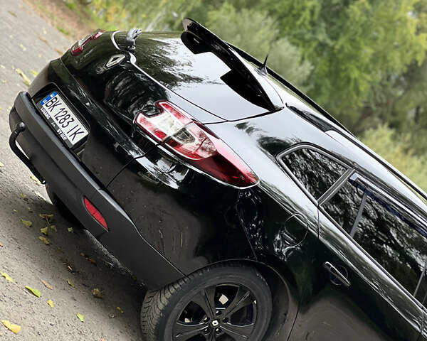 Черный Рено Меган, объемом двигателя 1.46 л и пробегом 300 тыс. км за 6999 $, фото 2 на Automoto.ua