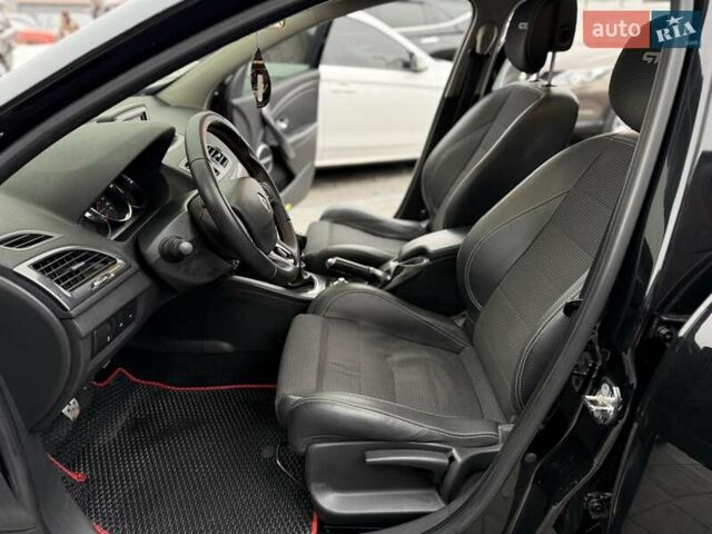 Черный Рено Меган, объемом двигателя 1.5 л и пробегом 290 тыс. км за 8700 $, фото 12 на Automoto.ua